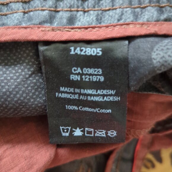 PROJEK RAW Men’s Solid Bungee Burgundy Cargo Capri Short, Size 30" - Picture 9 of 9